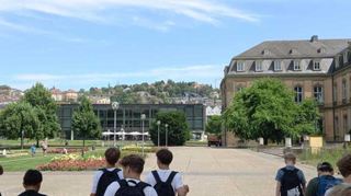 Die Landeshauptstadt Stuttgart erkundet: Die Klasse 7a der Theodor-Heuss-Realschule hat viele Aspekte des urbanen Lebens auf ihrer Fahrt entdeckt.
