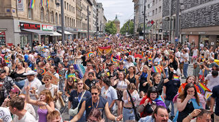 Die CSD Parade zog durch die Innenstadt.
