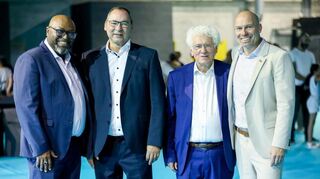 Die beiden aktuellen Bürgermeister mit ihren Vorgängern: Lamine Naham (v. l.), Jürgen Kappenstein, Marc Goua und Timo Wangler.
