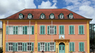 Blick auf das Palais Hirsch.