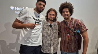 NoMBe (r.) mit Schwergewichtsboxer Emanuel Odiase (l.) und Filippo Tommaso Duelk.