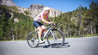Christine Martus absolviert beim Drei-Länder-Giro 168 Kilometer mit 3300 Höhenmetern.