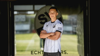Der 20-jährige Denis Pfaffenrot wechselt aus dem Nachwuchs der SpVgg Greuther Fürth an den Hardtwald.
