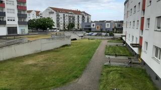 Im Bereich Hubäckerring (im Hintergrund ist der Albert-Einstein-Kindergarten zu sehen) gibt es kaum Baumbestand.