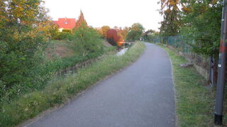 Entlang des Kraichbaches ist die Natur stärker vertreten,