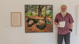Fotograf Ralf Moser auf den Spuren der Megalithkultur in Norddeutschland.
