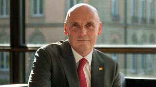 Aus Sicherheitsgründen verzichtet Daniel auf die Gartenparty