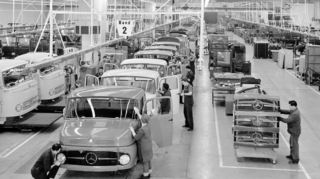Ab 1965 stand Wörth im Fokus der Nutzfahrzeugproduktion bei Mercedes-Benz. Im zentralen Montagewerk wurden nun komplette Fahrzeuge montiert und ausgeliefert.