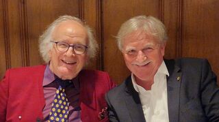 Musikprofessor Leo Kraemer und Michael Wagner organisieren die Konzertreihe.