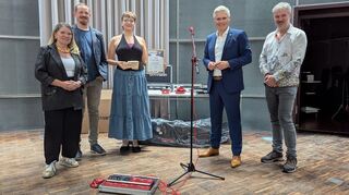 Neue Loop-Stations für die Musikschule Schwetzingen (v.l.): Elena Spitzner, Philipp Wolfart, Matilda Getto, Matthias Steffan und Michael Quast.