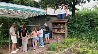 Die Hockenheimer Sechstklässler besuchendas Outdoor-Lehr-Lern-Labor im Ökologischen Lehr- und Lerngarten (ÖLLG) der Pädagogischen Hochschule in Karlsruhe.