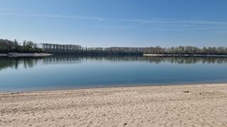 Das Badeverbot am Brühler Kollersee wurde aufgehoben.