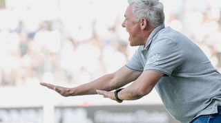 Der SV Sandhausen steht nach dem 2:3 in Stuttgart weiterhin weit unten in der Tabelle der Regionalliga. Olaf Janßen hatte aber einige sehr gute Szenen seiner sehr jungen Mannschaft gesehen.