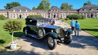 Bei der Classic-Gala im Schlossgarten Schwetzingen gibt es am ersten September-Wochenende wieder viele rollende Schätze zu entdecken.