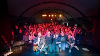 Die Band "Revived" lässt es sich nicht nehmen, für den guten Zweck in Plankstadt aufzutreten.