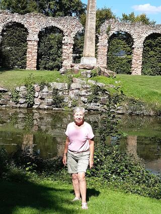 Gerlinde Bürger an ihrem Lieblingsplatz im Schlossgarten.