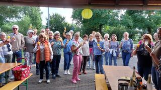 Der Ketscher Chor Cantiamo genießt den Sommer.