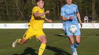 Bei der Spvgg 06 Ketsch hofft man gegen FV Brühl wieder auf den Einsatz vonArik Edelmann (l.).