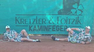 Den Preis für den besten Teamnamen sichern sich die Schlägerfeger.