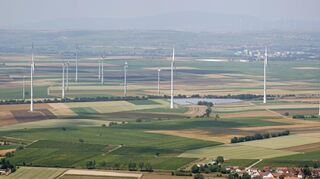 Der Windpark bei Heuchelheim in der Vorderpfalz.