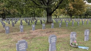 Der Plankstäder Josef Böhm liegt mit vielen weiteren Kameraden auf dem Friedhof begraben.