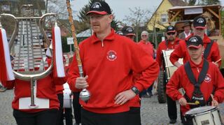 Die Freiwillige Feuerwehr feiert kommenden Wochenende ihr 125-jähriges Bestehen und der Spielmannszug, der aktuell unter der Stabführung von Andreas Schließer (Mite) steht, gleichzeitig seinen 100. Geburtstag.