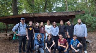 Gruppenbild nach erfolgreicher Klettertour durch den Kletterwald Speyer.