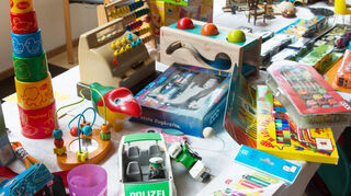 Heiß begehrt waren beim „Kruuschd- und Krempelmarkt“ in Plankstadt vor allem Kinderspielsachen und Gesellschaftsspiele aller Art.