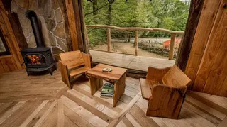 In Robin´s Nest: Rustikale &amp; handgefertigte Möbel sorgen für Naturerlebnisse deluxe.