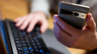 Schnell und bequem: Viele Menschen erledigen Bankgeschäfte per Online-Banking. (Symbolbild)