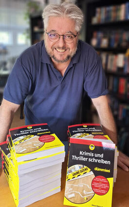 Autor Klaus Maria Dechant aus Reilingen liefert in seinem neuen Buch nützliche Tipps, wie ein guter Krimi zustandekommt.