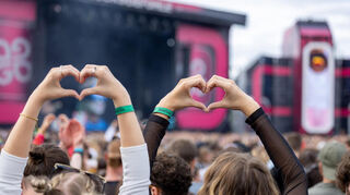 Das Glücksgefühle Festival kommt vom 3. bis 6. September 2026 zurück nach Hockenheim.