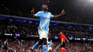 Jeremy Doku traf nach einem schönen Dribbling für Manchester City
