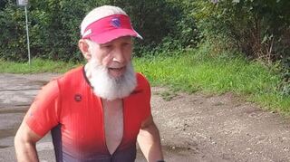 Der Reilinger Pedro Leischwitz wird in Ettlingen Landesmeister der Ü65-Triathleten.