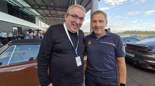 Chefredakteur Jürgen Gruler (links) mit Tatortkommissar Richy Müller.
