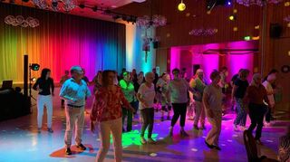 Linedance beim Discoabend der Kolpingsfamilie Ketsch.