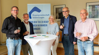 Markus Ullrich (1.Vorsitzender) (v. l.), Fermin Alonso Gomez (Präsident Lions Club), Kerstin Schleser (Koordinatorin), Siegfried Beichter (ehemaliger Präsident Lions Club) und Wolfgang Kritzer (Beisitzer).