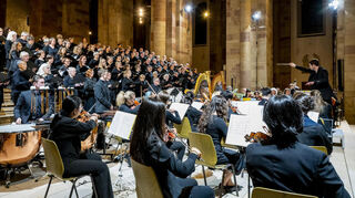 Der Mozartchor Speyer, das Wormser Kammerensemble und das Ensemble Chordial Mainz (Leitung Daniel Rumpf) bieten mit dem Heidelberger Kantatenorchester im Kaiserdom Speyer ein außergewöhnliches Klangerlebnis.