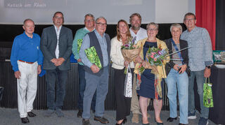 Die Akteure des Abends: (v.l.) Eberhard Oehler, Jürgen Kappenstein, Dieter Rey, Herbert Burkard,, Caroline Scholl , Ralf Kugler, Gabriele Hönig, Doris Steinbeißer und Peter Scholz