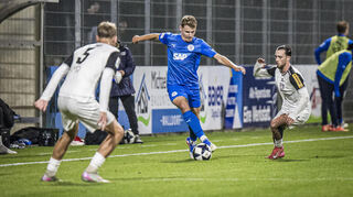 Maik Goss gewinnt mit dem FC-Astoria Walldorf gegen den bisherigen Tabellenzweiten FSV Frankfurt.
