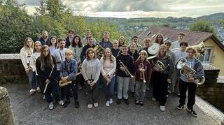 Das Jugendorchester der Stadtkapelle übt ein Wochenende lang in der Jugendburg Rotenberg.
