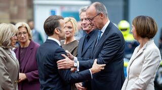 Frankreichs Präsident Emmanuel Macron ist Ehrengast in Saarbrücken.