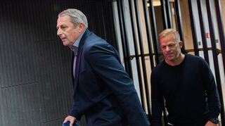 Fortuna-Sportvorstand Klaus Allofs und der neue Trainer Markus Anfang bei seiner Vorstellung.