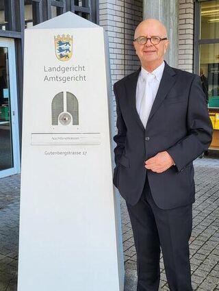 Gert Häusler ist beim Dreh ein Jurist.