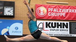 Training am Freitag: Silja Stöhr (TG Mannheim) am Balken.