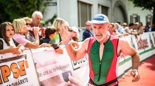 Pedro Leischwitz ist noch immer bei zahlreichen Triathlon-Wettkämpfen aktiv dabei.