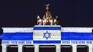 Jüdische Deutsche fühlen sich oft allein gelassen, Deutsch-Palästinenser haben ein ganz ähnliches Gefühl und werfen der Bundesregierung vor, sich einseitig mit Israel zu solidarisieren. (Archivbild)