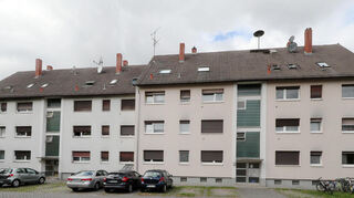 Werden veräußert: die beiden Gebäude in der Hildastraße 26/28 in Oftersheim.