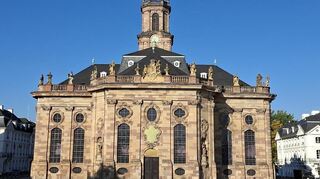 Die Ludwigskirche von 1775, eine der schönsten Barockkirchen Deutschlands.