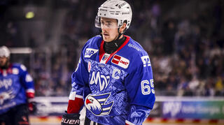 Enttäuscht: Adler-Kapitän Marc Michaelis erwartet nach der Niederlage gegen Schwenningen eine Reaktion.